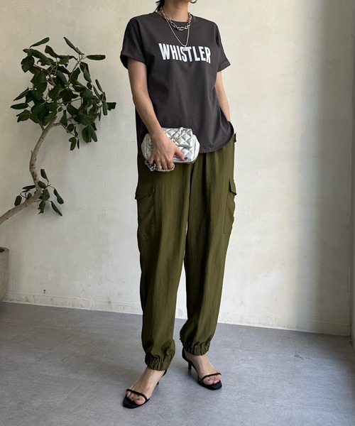 DouDou(ドゥドゥ)の「【WEB限定】 WHISTLER 布帛ドッキングTEE(Tシャツ/カットソー・レディース・チャコールグレー/オフホワイト/ベージュ・FREE)」の5枚目の写真