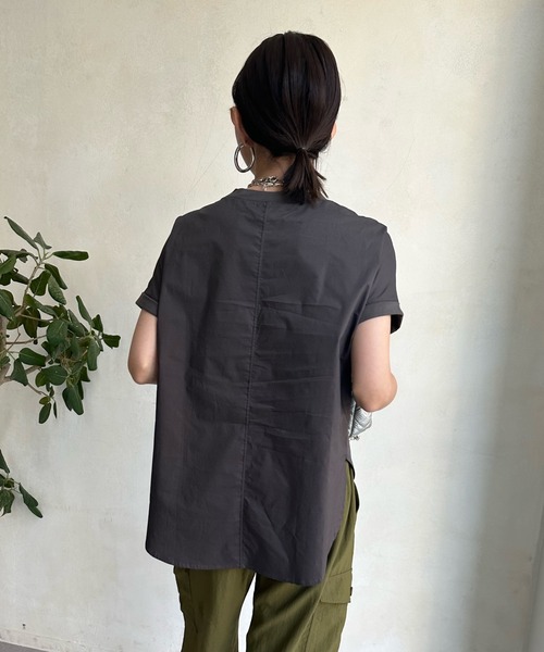 DouDou(ドゥドゥ)の「【WEB限定】 WHISTLER 布帛ドッキングTEE(Tシャツ/カットソー・レディース・チャコールグレー/オフホワイト/ベージュ・FREE)」の6枚目の写真