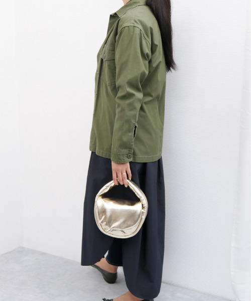cache cache（カシュ カシュ）の「カシュカシュ cachecache / ハーフムーンワンハンドルミニショルダー（ショルダーバッグ・レディース・シルバー/ゴールド/ブラック/ベージュ・FREE）」の5枚目の写真