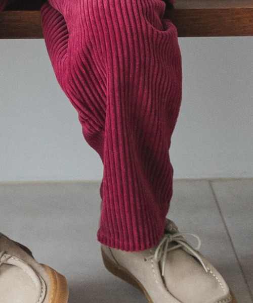 pairmanon(ペアマノン)の「コーデュロイ リラックス パンツ(その他パンツ・キッズ・カーキ/アイボリー/グレー/ブラウン/ネイビー/ブラック/ラベンダー/レッド系その他/ベージュ/テラコッタ・120/100/150/130/110/90/140)」の14枚目の写真