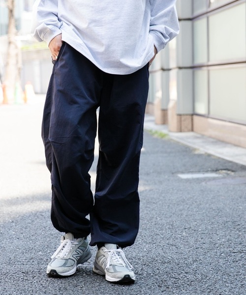 WEGO(ウィゴー)の「WEGO/ナイロントラックパンツ(カーゴパンツ・メンズ・カーキ/その他2/ライトグレー/ダークグレー/ネイビー/その他1/ブラック/その他3・LARGE/MEDIUM)」の5枚目の写真