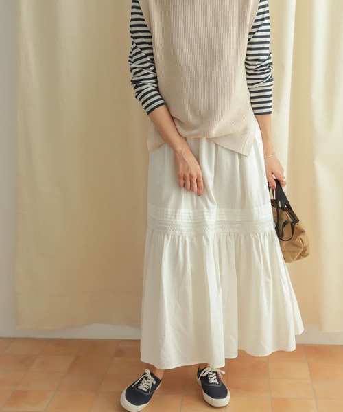 URBAN RESEARCH DOORS（アーバンリサーチドアーズ）の「コットンレーヨンレース切替スカート（スカート・レディース・オフホワイト/ブラック・MEDIUM）」の3枚目の写真