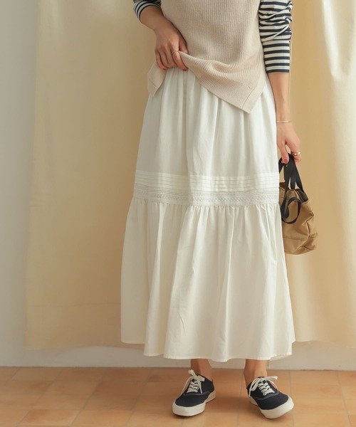 URBAN RESEARCH DOORS（アーバンリサーチドアーズ）の「コットンレーヨンレース切替スカート（スカート・レディース・オフホワイト/ブラック・MEDIUM）」の4枚目の写真