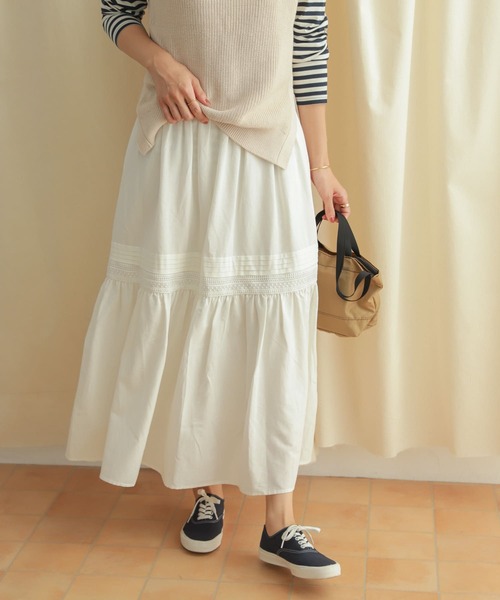 URBAN RESEARCH DOORS（アーバンリサーチドアーズ）の「コットンレーヨンレース切替スカート（スカート・レディース・オフホワイト/ブラック・MEDIUM）」の5枚目の写真