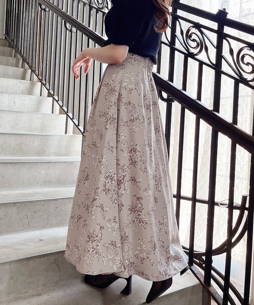 MIIA（ミーア）の「タックフレアロングスカート（スカート・レディース・グレー系その他/ベージュ系その他・FREE）」の15枚目の写真