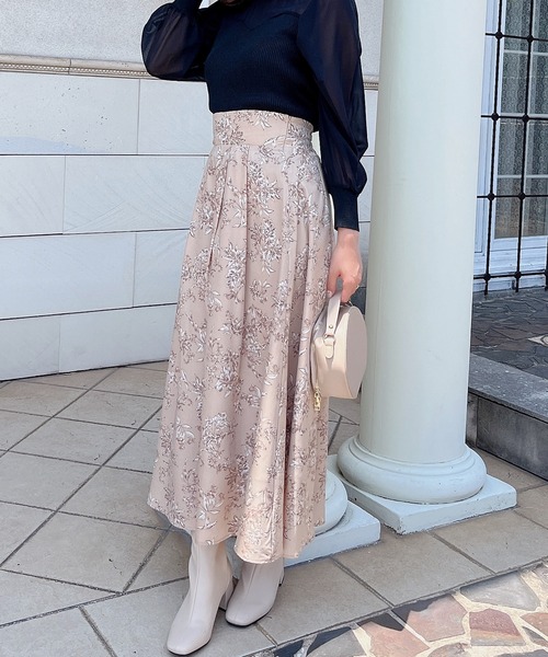 MIIA（ミーア）の「タックフレアロングスカート（スカート・レディース・グレー系その他/ベージュ系その他・FREE）」の5枚目の写真