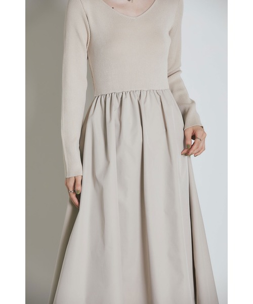 &. NOSTALGIA(アンドドットノスタルジア)の「前後2WAYシャリニットドッキングワンピース(長袖)(ワンピース・レディース・ライトベージュ/ブラック/ネイビー/ホワイト×ブラック/ライトグレー/グレイッシュブルー・M/S)」の13枚目の写真