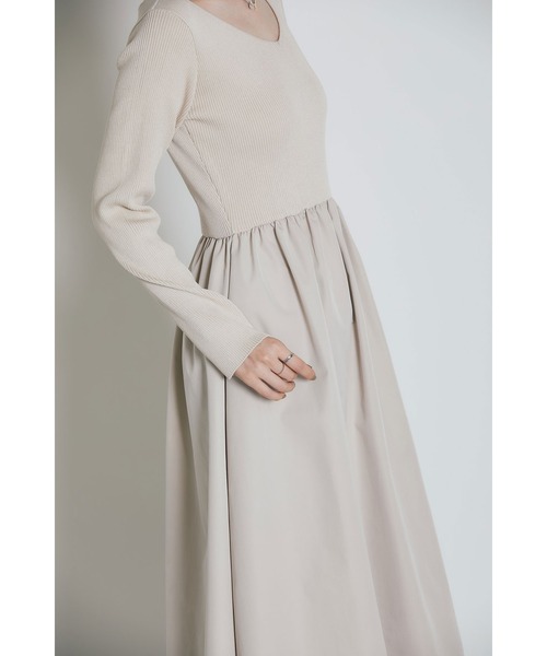 &. NOSTALGIA(アンドドットノスタルジア)の「前後2WAYシャリニットドッキングワンピース(長袖)(ワンピース・レディース・ライトベージュ/ブラック/ネイビー/ホワイト×ブラック/ライトグレー/グレイッシュブルー・M/S)」の15枚目の写真