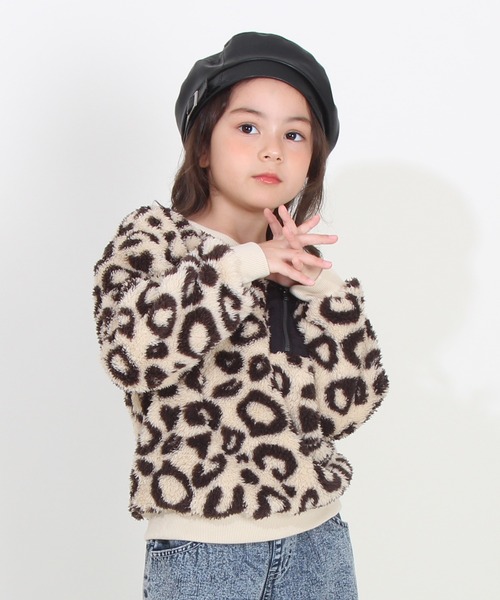 BABYDOLL（ベビードール）の「通販限定 ふんわりボア ポケ付き トレーナー 8668K（スウェット・キッズ・サンドベージュ/ベージュ/オフホワイト/ブラック・120cm/130cm/100cm/110cm/140cm/80ｃｍ/150cm/90cm）」の6枚目の写真