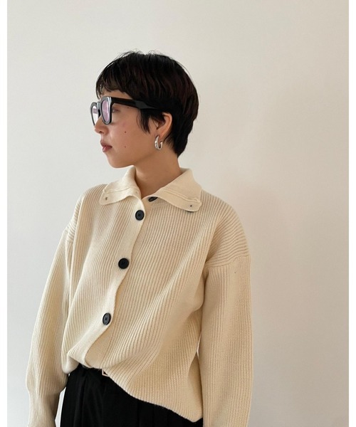 HANNE（アン）の「タートルネックニットカーディガン（カーディガン/ボレロ・レディース・ブラウン/オフホワイト/ライトグレー・FREE）」の4枚目の写真