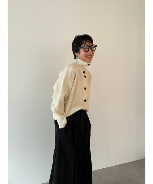 HANNE（アン）の「タートルネックニットカーディガン（カーディガン/ボレロ・レディース・ブラウン/オフホワイト/ライトグレー・FREE）」の8枚目の写真