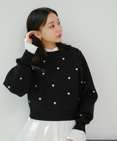 VIS（ビス）の「ハート刺繍ニットプルオーバー（ニット/セーター