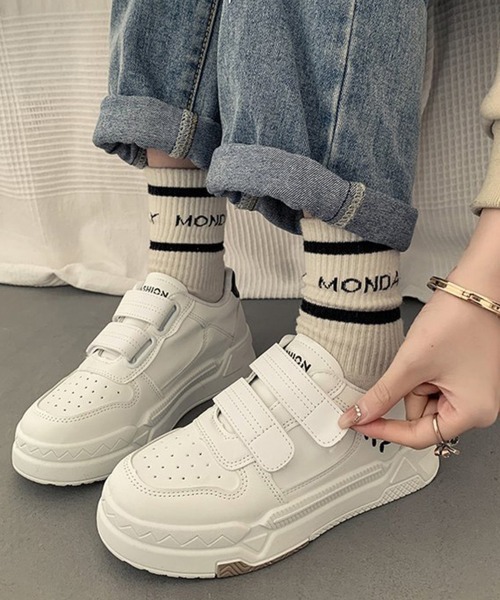 Miniministore(ミニミニストア)の「厚底スニーカー ベルクロ レディース美脚(スニーカー・レディース・ホワイト×ブラック/ベージュ・24.5cm/23.5cm/22.5cm/23.0cm/24.0cm)」の4枚目の写真
