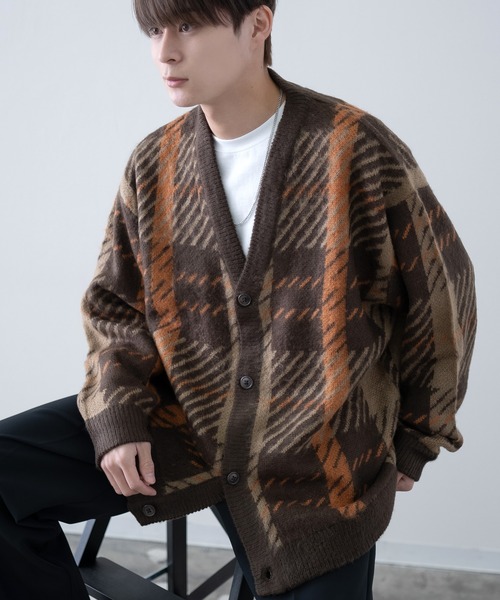improves(インプローブス)の「シャギー加工 チェック Vネック カーディガン(カーディガン/ボレロ・メンズ・ブラック/ブラウン/チャコール・LARGE/MEDIUM/X-LARGE)」の1枚目の写真