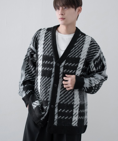 improves(インプローブス)の「シャギー加工 チェック Vネック カーディガン(カーディガン/ボレロ・メンズ・ブラック/ブラウン/チャコール・LARGE/MEDIUM/X-LARGE)」の6枚目の写真