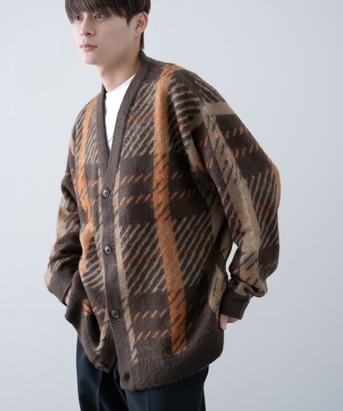 improves(インプローブス)の「シャギー加工 チェック Vネック カーディガン(カーディガン/ボレロ・メンズ・ブラック/ブラウン/チャコール・LARGE/MEDIUM/X-LARGE)」の14枚目の写真