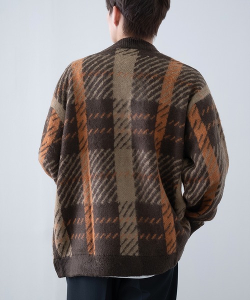 improves(インプローブス)の「シャギー加工 チェック Vネック カーディガン(カーディガン/ボレロ・メンズ・ブラック/ブラウン/チャコール・LARGE/MEDIUM/X-LARGE)」の15枚目の写真