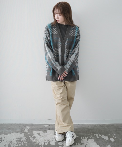 improves(インプローブス)の「シャギー加工 チェック Vネック カーディガン(カーディガン/ボレロ・メンズ・ブラック/ブラウン/チャコール・LARGE/MEDIUM/X-LARGE)」の12枚目の写真