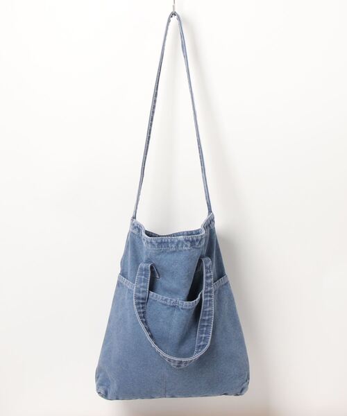 SPINNS（スピンズ）の「ポケット付デニムトートショルダーバッグ（トートバッグ・レディース・ブラック/ブルー・ONESIZE）」の2枚目の写真