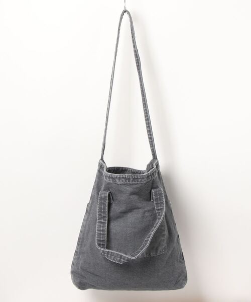 SPINNS（スピンズ）の「ポケット付デニムトートショルダーバッグ（トートバッグ・レディース・ブラック/ブルー・ONESIZE）」の3枚目の写真