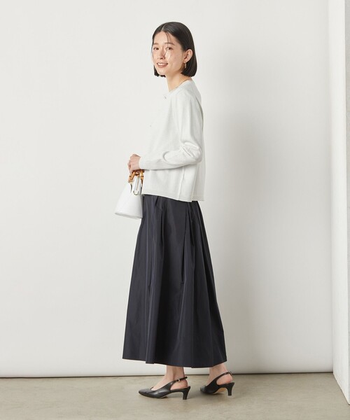 NOLLEY’S Sophi(ノーリーズソフィ)の「《手洗い可能》《アンサンブル対応》ラメクルーネックカーディガン(カーディガン/ボレロ・レディース・ゴールド/サックスブルー/シルバー/ブラック・38/36)」の8枚目の写真