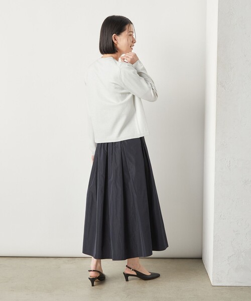 NOLLEY’S Sophi(ノーリーズソフィ)の「《手洗い可能》《アンサンブル対応》ラメクルーネックカーディガン(カーディガン/ボレロ・レディース・ゴールド/サックスブルー/シルバー/ブラック・38/36)」の12枚目の写真
