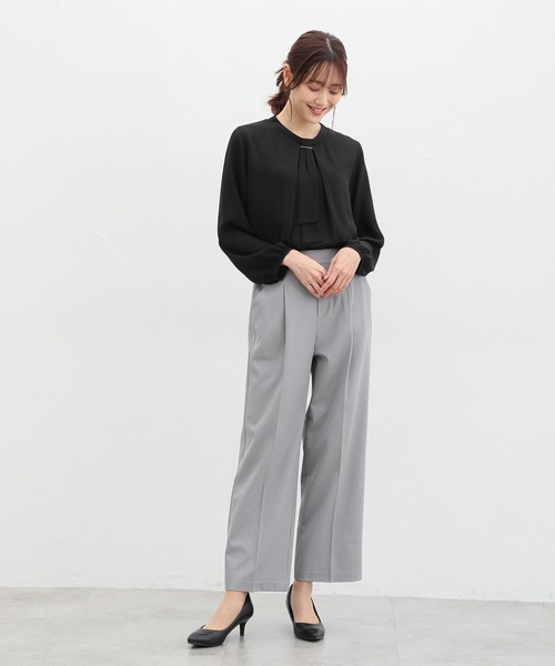 Honeys（ハニーズ）の「ボウタイブラウス（シャツ/ブラウス・レディース・ブラック/グレイッシュベージュ/オレンジ/ブルー/ホワイト・S/M/L/LL/3L）」の15枚目の写真