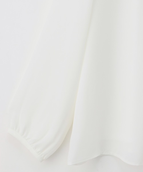 Honeys（ハニーズ）の「ボウタイブラウス（シャツ/ブラウス・レディース・ブラック/グレイッシュベージュ/オレンジ/ブルー/ホワイト・S/M/L/LL/3L）」の20枚目の写真