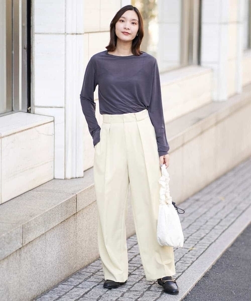 a.v.v(アーヴェヴェ)の「シアークルーネックトップス(Tシャツ/カットソー・レディース・ホワイト/チャコールグレー・42/34/38/40/36)」の16枚目の写真