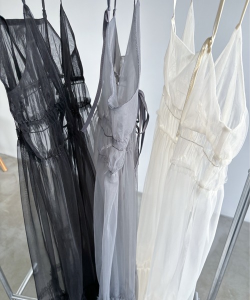 EPIMI E'PIMMY（エピミエピミー）の「2WAYティアードチュールキャミワンピ（ワンピース・レディース・ブラック/アイボリー/チャコールグレー/グレー・MEDIUM）」の16枚目の写真