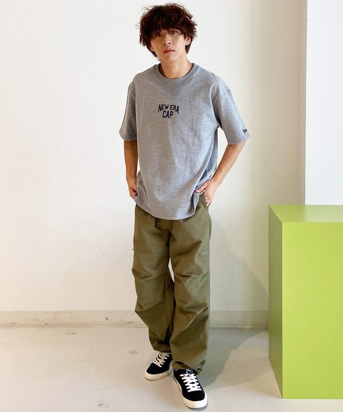 NEW ERA(ニューエラ)の「NEW ERA/ニューエラ 半袖Tシャツ ヘビーウェイト ブランドロゴ 14121876/14121877/14121878(Tシャツ/カットソー・メンズ・グレイッシュベージュ/ブラック/ヘザーグレー・M/L/XL/2XL)」の11枚目の写真