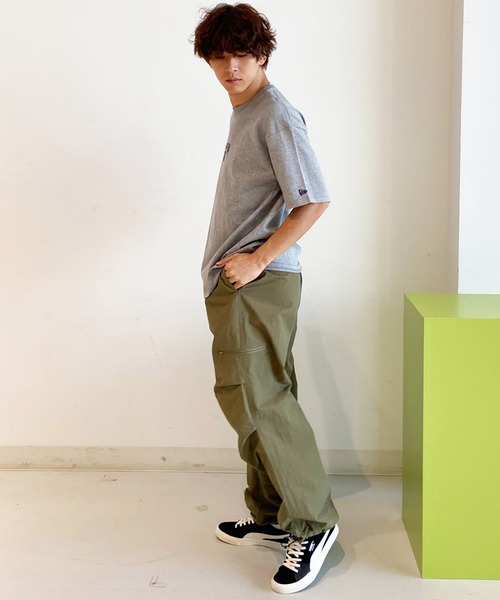 NEW ERA(ニューエラ)の「NEW ERA/ニューエラ 半袖Tシャツ ヘビーウェイト ブランドロゴ 14121876/14121877/14121878(Tシャツ/カットソー・メンズ・グレイッシュベージュ/ブラック/ヘザーグレー・M/L/XL/2XL)」の12枚目の写真