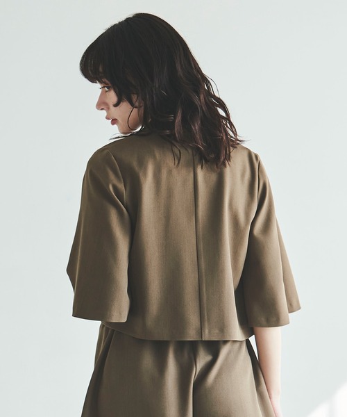 31 Sons de mode（トランテアン　ソン　ドゥ　モード）の「麻調合繊テーラードジャケット（テーラードジャケット・レディース・ベージュ/ブラウン・36）」の11枚目の写真