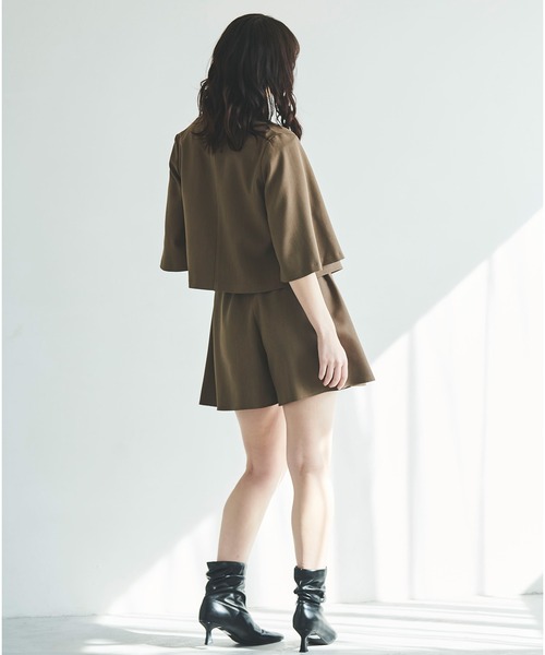 31 Sons de mode（トランテアン　ソン　ドゥ　モード）の「麻調合繊テーラードジャケット（テーラードジャケット・レディース・ベージュ/ブラウン・36）」の17枚目の写真