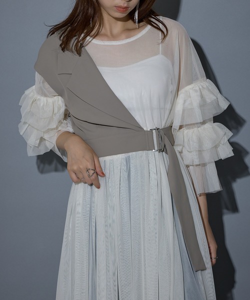 MAISON BREEZE reveur(メゾンブリーズレヴール)の「【MAISON BREEZE reveur】アシンメトリーワンショルダーショートベスト trc(ベスト・レディース・ブラック/ライトオリーブ/グレー・FREE)」の6枚目の写真