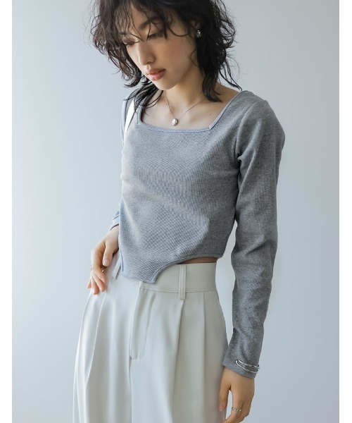 Re:EDIT（リエディ）の「[2024SS COLLECTION]ストレッチリブハイレグトップス（Tシャツ/カットソー・レディース・ホワイト/ブラック/グレー・MEDIUM/LARGE）」の3枚目の写真