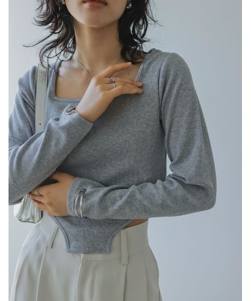 Re:EDIT（リエディ）の「[2024SS COLLECTION]ストレッチリブハイレグトップス（Tシャツ/カットソー・レディース・ホワイト/ブラック/グレー・MEDIUM/LARGE）」の14枚目の写真