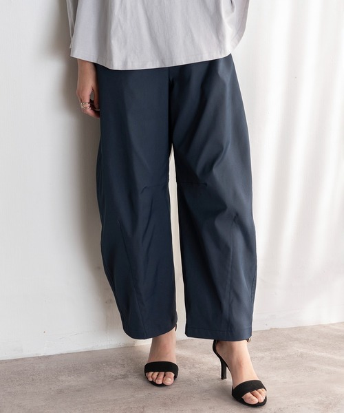 EUCLAID（エウクレイド）の「ポリツイルカーブパンツ（その他パンツ・レディース・ベージュ/オフホワイト/ネイビー・40/38/36）」の3枚目の写真