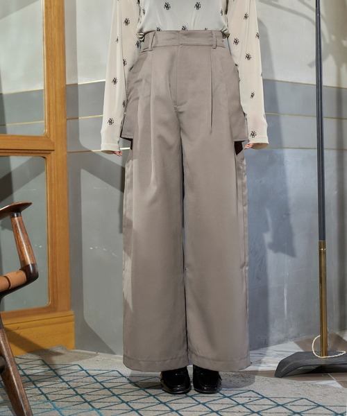 ANDGEEBEE(アンジービー)の「カットアウトワイドパンツ(その他パンツ・レディース・ブラック/アッシュブラウン・FREE)」の9枚目の写真