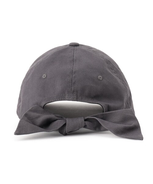 ITS'DEMO（イッツデモ）の「◆【手洗い可／サイズ調節可／UVケア加工】コットンバックリボンキャップ（キャップ・レディース・ダークグレー/ベージュ・00）」の4枚目の写真