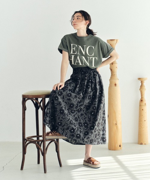 BAYFLOW(ベイフロー)の「ピグメントロゴT(Tシャツ/カットソー・レディース・ダークグレー/ピンク/オフホワイト/チャコールグレー/ブルー/カーキ/サックスブルー/ダークグリーン/ブラック/イエロー/ブルー系その他/ホワイト・X-SMALL/SMALL/MEDIUM)」の17枚目の写真