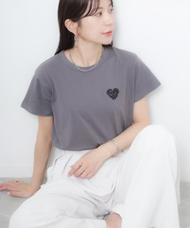 ハートロゴラメ刺繍コンパクトTシャツ