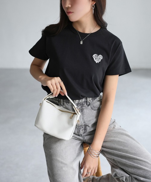 スモールハートロゴ 半袖Tシャツ★関税込 セール】【unisex】スプレー風 ハートロゴ プリントTシャツ