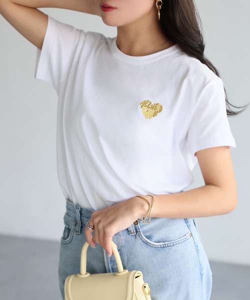 ハートデザイン Tシャツ Mサイズ セール】ハートロゴラメ刺繍コンパクトTシャツ（Tシャツ