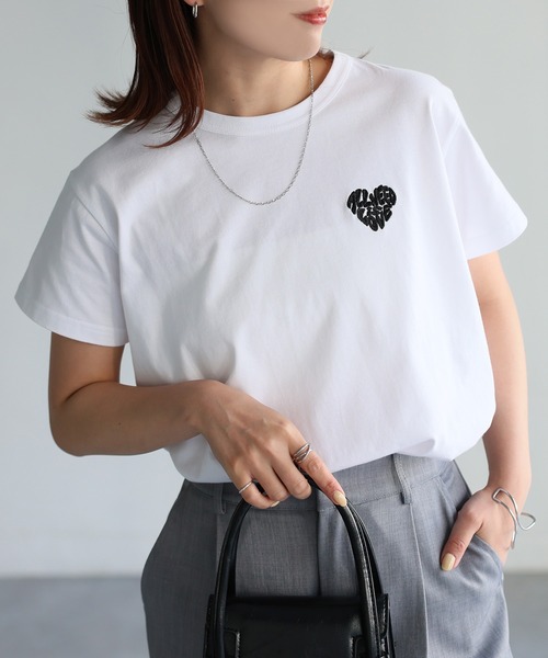 セール】ハートロゴラメ刺繍コンパクトTシャツ(Tシャツ/カットソー セール】ハートロゴラメ刺繍コンパクトTシャツ(Tシャツ/カットソー