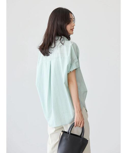 AMERICAN HOLIC(アメリカンホリック)の「UVカット袖タックフレンチスリーブシャツ(シャツ/ブラウス・レディース・ネイビー系2/グリーン系その他3・L/M)」の7枚目の写真