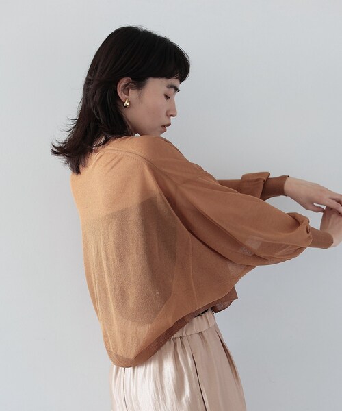 GALLEST（ギャレスト）の「◆クルーネックシアーカーディガン（カーディガン/ボレロ・レディース・ブラック/アイボリー/キャメル/スモーキーグリーン系・38）」の22枚目の写真