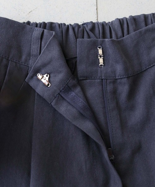 cheriella（シェリエラ）の「【cheriella】WEB限定コットンセンタープレスパンツ WEB LIMITED COTTON CENTER PRESS PANTS（スラックス・レディース・ブラック/アイボリー/ネイビー・FREE）」の13枚目の写真