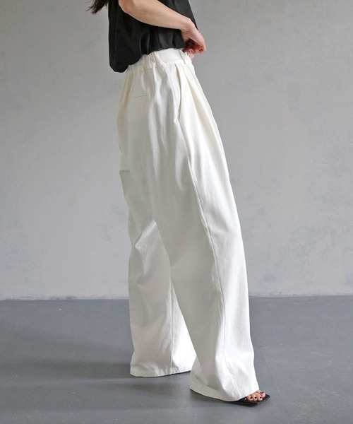 cheriella（シェリエラ）の「【cheriella】WEB限定コットンセンタープレスパンツ WEB LIMITED COTTON CENTER PRESS PANTS（スラックス・レディース・ブラック/アイボリー/ネイビー・FREE）」の19枚目の写真