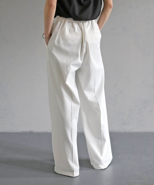 cheriella（シェリエラ）の「【cheriella】WEB限定コットンセンタープレスパンツ WEB LIMITED COTTON CENTER PRESS PANTS（スラックス・レディース・ブラック/アイボリー/ネイビー・FREE）」の20枚目の写真